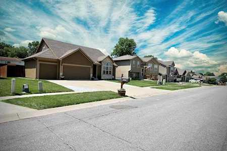 5106 Crystal Dr St Joseph, MO 64503