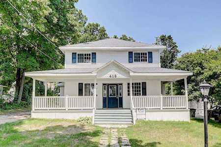 413 College St Lake Mills, WI 53551-1410