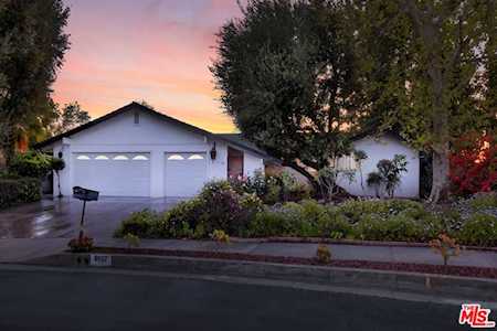 4607 Stark Avenue Woodland Hills, CA 91364