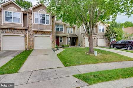 27 Lavister Dr Mount Laurel, NJ 08054