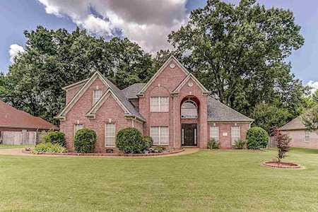6184 Maggie Oaks Dr Bartlett, TN 38135