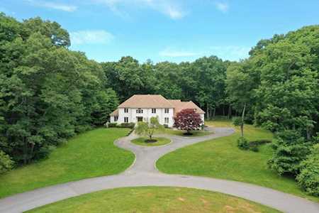 788 Strawberry Hill Rd Concord, MA 01742