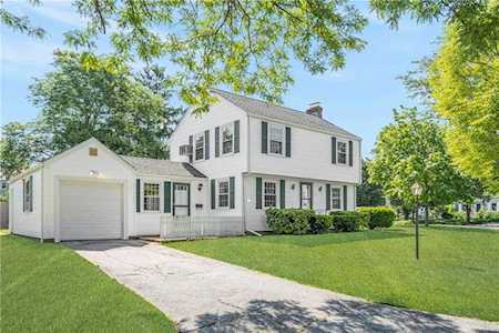 53 Algonquin Rd Rd East Providence, RI 02916