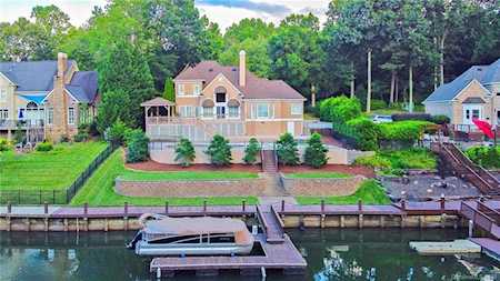 21308 Blakely Shores Dr Cornelius, NC 28031