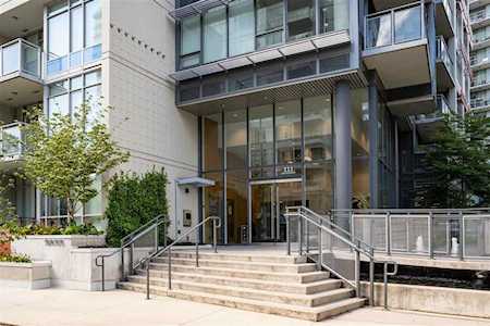 111 E 1st Avenue #701 Vancouver, BC V6A 0E9