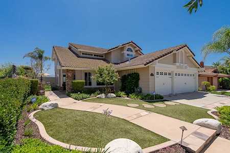 2472 Wind River Rd El Cajon, CA 92019