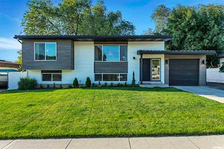 2931 E Banbury S Rd Cottonwood Heights, UT 84121