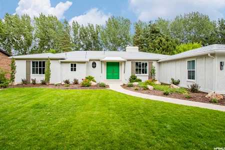 8425 S Willow Creek E Dr Cottonwood Heights, UT 84093