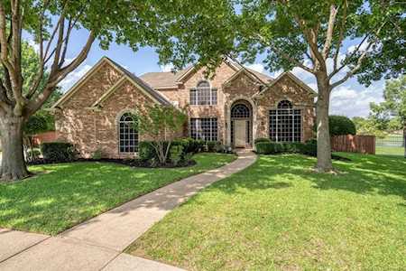 704 Essex Court Southlake, TX 76092