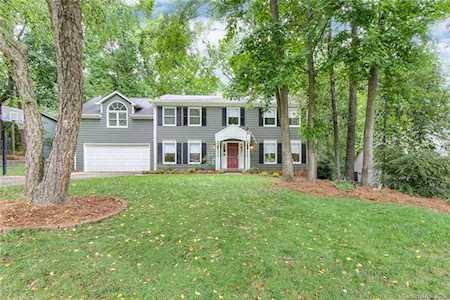 1420 Shady Knoll Ct Matthews, NC 28105
