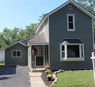 7140 Stone St Hamburg Twp, MI 48139