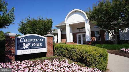 3830 Lightfoot St #323 Chantilly, VA 20151