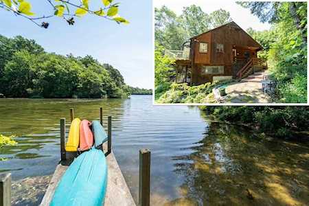 22 Dunham Rd Plymouth, MA 02360