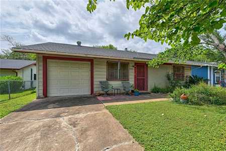 6905 Cherry Meadow Dr Austin, TX 78745