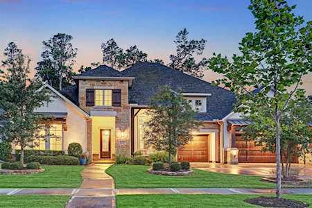 10306 Parrots Feather Ct Conroe, TX 77385
