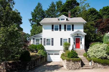 27 Blaisdell Ave Pawtucket, RI 02860
