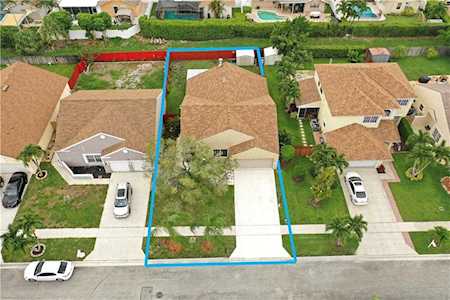 23067 Sunfield Dr Boca Raton, FL 33433