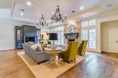 4825 Overton Woods Drive Fort Worth, TX 76109