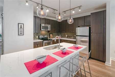 1900 Barton Springs Rd #3007 Austin, TX 78704