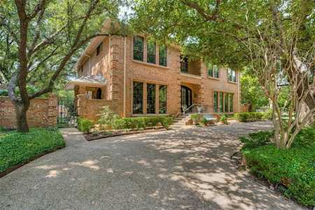 9314 Timberhollow Circle Dallas, TX 75231