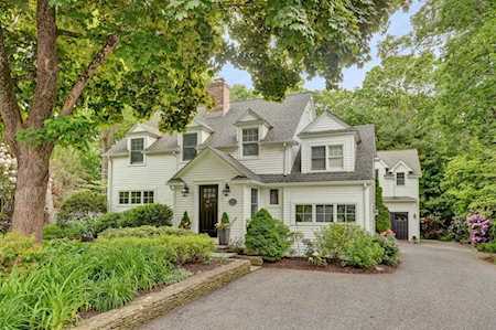 9 Madison Road Wellesley, MA 02481