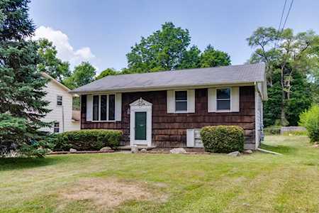 723 Robins Rd Lansing, MI 48917