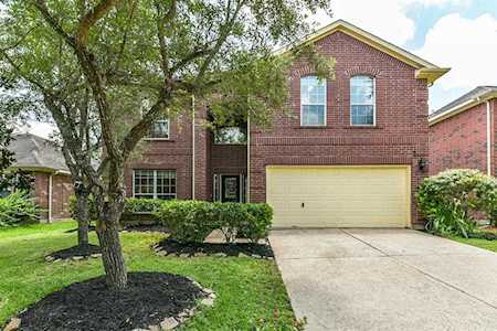 7506 Trail Hollow Missouri City, TX 77459