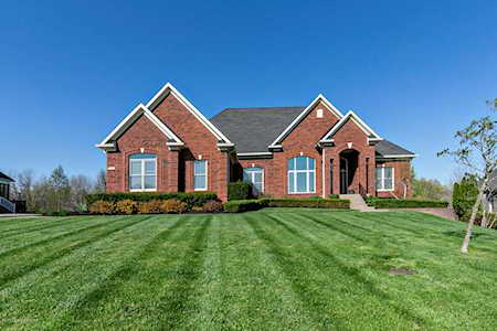 324 Persimmon Ridge Dr Louisville, KY 40245