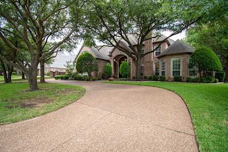 704 Prince George Court Southlake, TX 76092