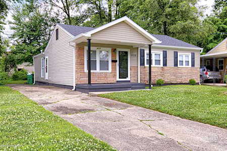 4210 St Francis Ln Louisville, KY 40218