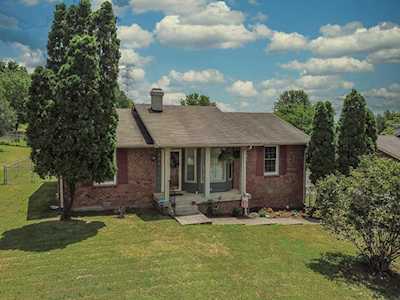 254 Iris Dr Hendersonville, TN 37075