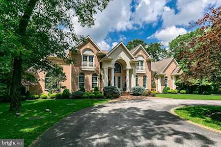 6 Elderberry Dr Medford, NJ 08055
