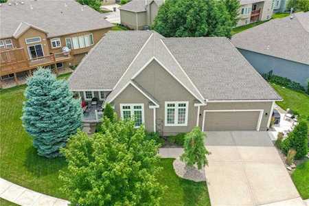 11435 S Deer Run St Olathe, KS 66061