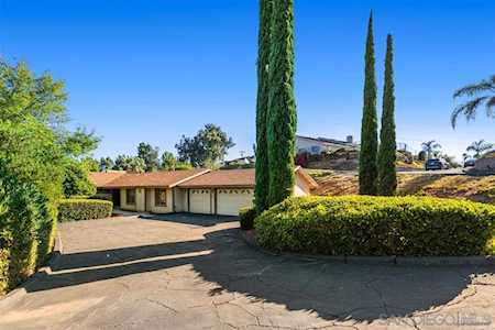 1811 Hidden Mesa Rd El Cajon, CA 92019