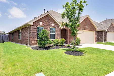 2900 Castle Creek Drive Little Elm, TX 75068