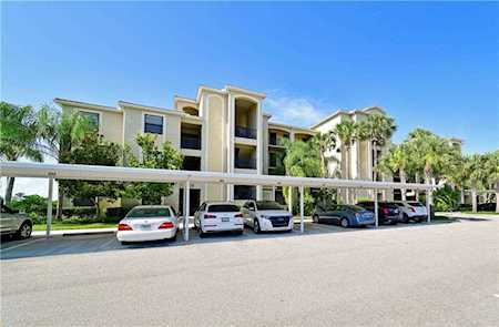 7019 River Hammock Dr #104 Bradenton, FL 34212