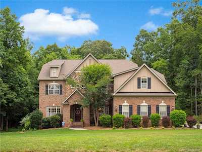 1137 Waynewood Dr Waxhaw, NC 28173