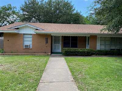 1215 Sunset Drive Ennis, TX 75119