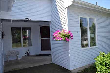 90 Nipmuc Trl #D North Providence, RI 02904
