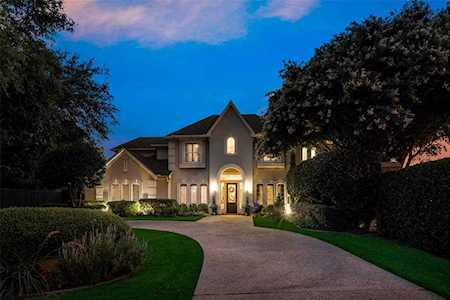 3225 Oak Hollow Drive Plano, TX 75093