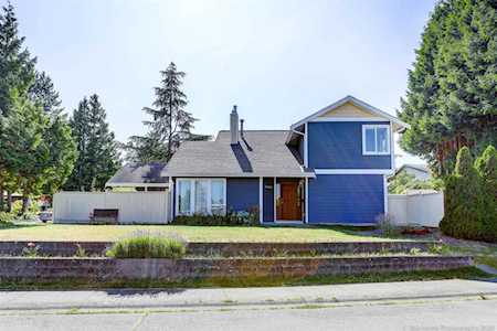 5463 Wallace Avenue Delta, BC V4M 3V4
