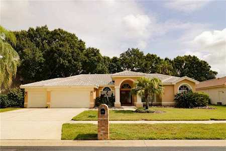 1242 Berkshire Ln Tarpon Springs, FL 34688