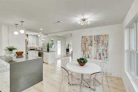 321 Easton Road Dallas, TX 75218