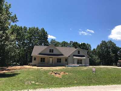 1706 Long Branch Rd Spencer, TN 38585
