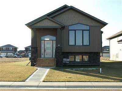 65 Mackenzie Ave Lacombe, AB T4L 0H9