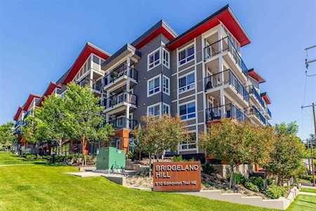 510 Edmonton Trl NE #5 Calgary, AB T2E 0J7