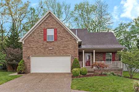 9114 Auburn Woods Ct Louisville, KY 40214