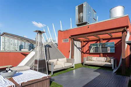 869 Beatty Street #PH1 Vancouver, BC V6B 2M6