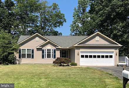 3 Oliver Ct Fredericksburg, VA 22406