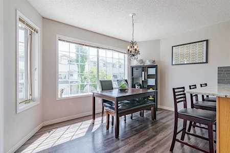 108 Kingsland Ct SW #6 Calgary, AB T2V 0S2